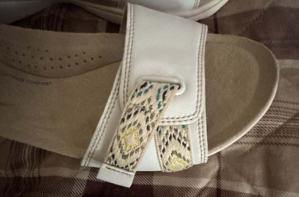 Clarks - Picture 6 of 9